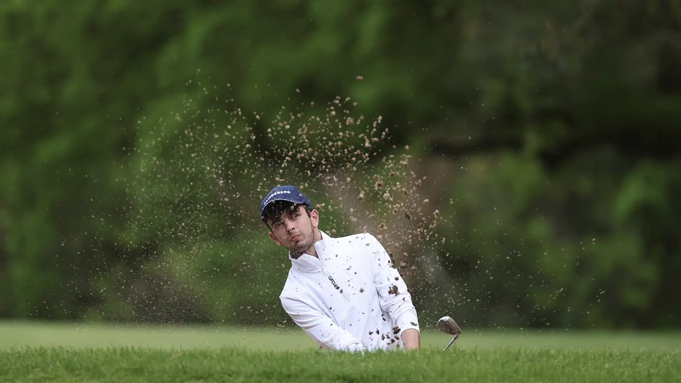 Tom playing in the G4D tournament